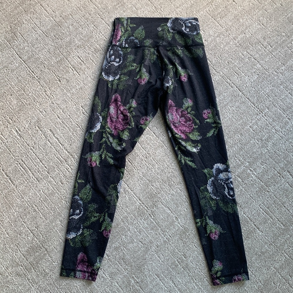 lululemon High Times Pant Full On Luon Garden Party Smooth Silver Floral - Picture 9 of 12
